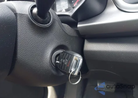 2021 Kia Rio S z USA, uszkodzony, nr VIN 3KPA24AD4ME423961